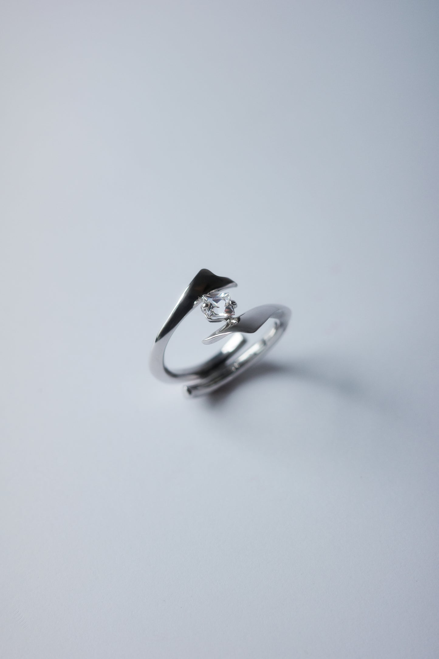 Polaris Line Ring  / Silver - Morganite