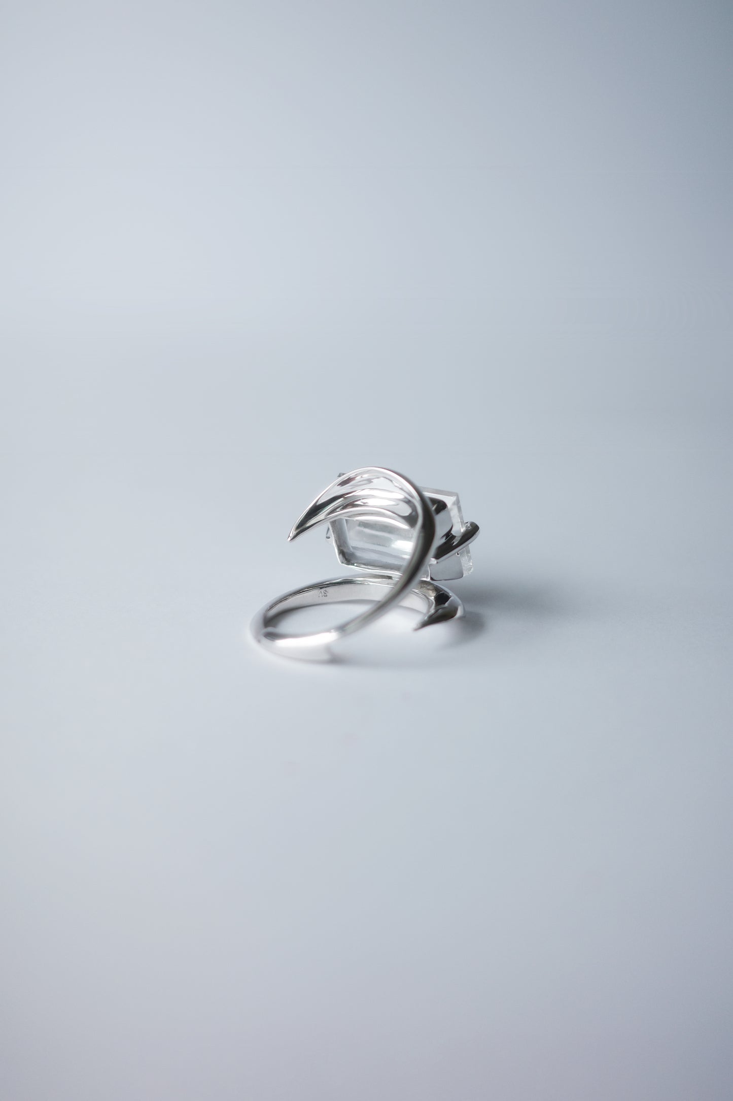 Polaris Line Ring  / Silver - Mirror Quartz