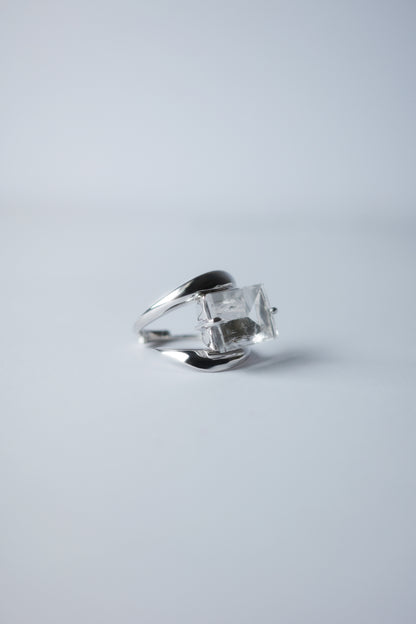 Polaris Line Ring  / Silver - Mirror Quartz