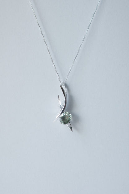 Polaris Line Necklace  / Silver - Green Amethyst