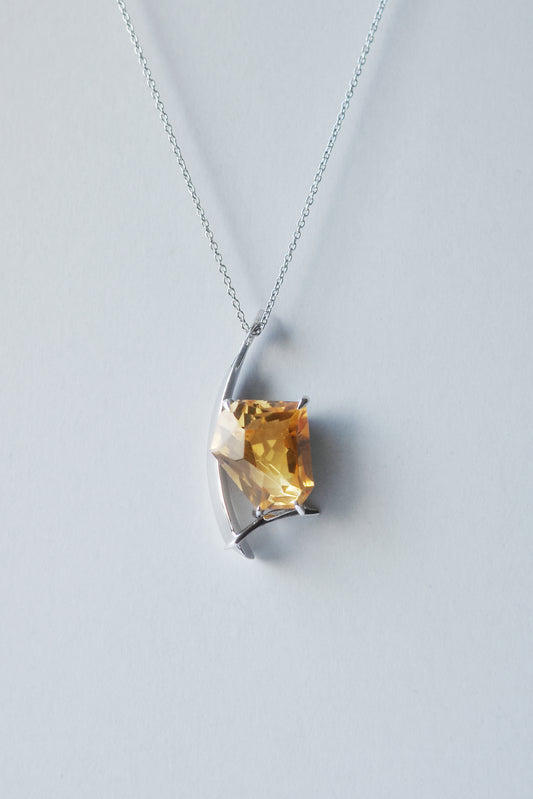 Polaris Line Necklace  / Silver - Citrine